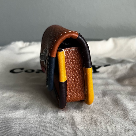 Coach Coachtopia Wavy Wallet With Crossbody Strap and Upcrafted Scrap Binding - Picture 5 of 10